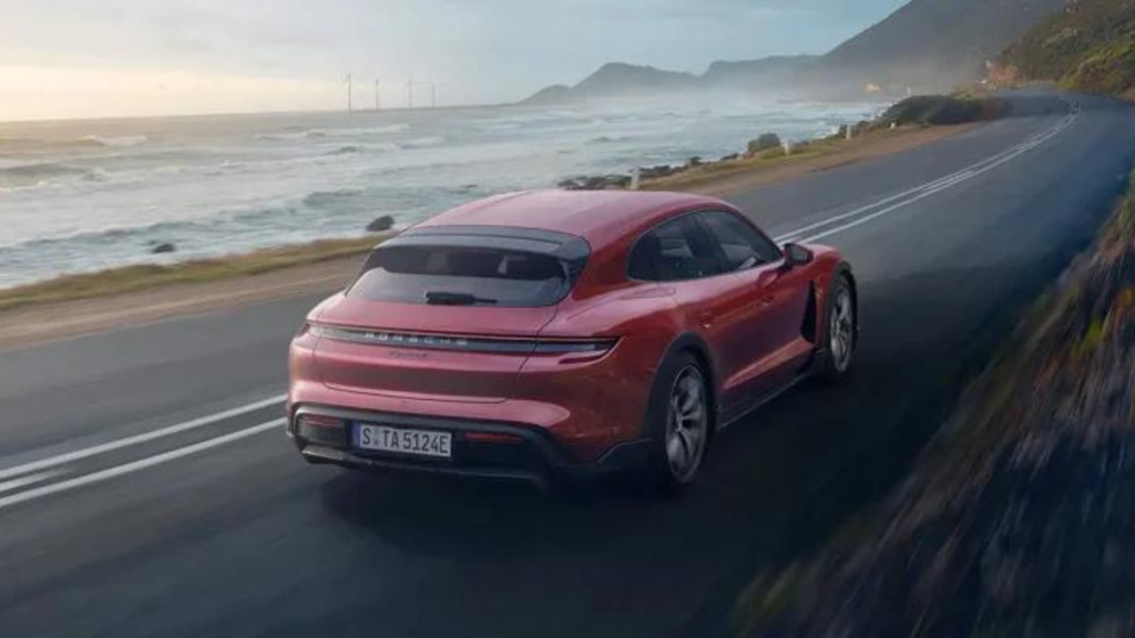 Should You Buy or Lease a New Porsche