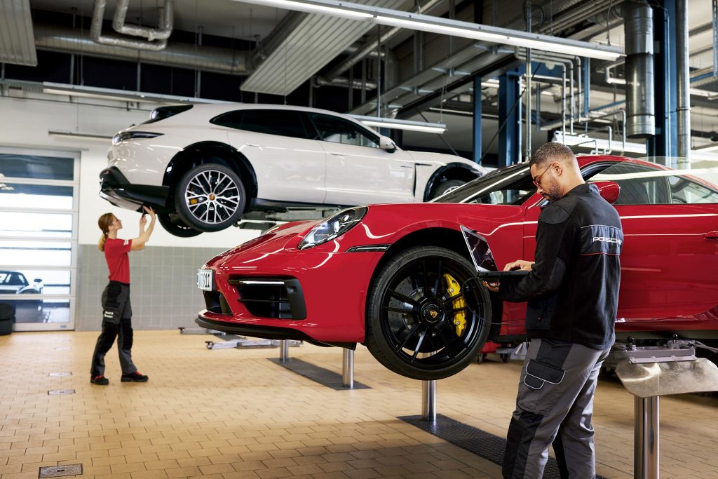 Certified Porsche Service